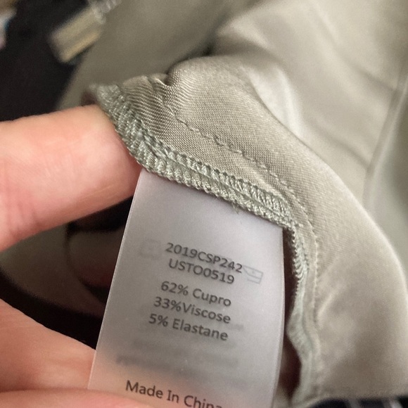 NWT Universal Standard Patricia Blouse in Sage Green - Picture 10 of 12